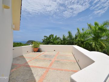 Villa con vista al mar y acceso a la playa - Huatulco