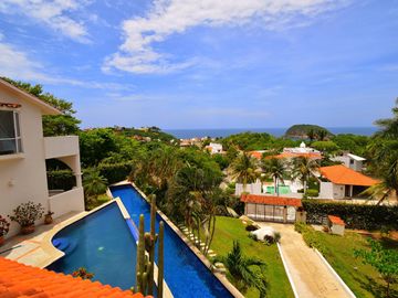 Villa con vista al mar y acceso a la playa - Huatulco