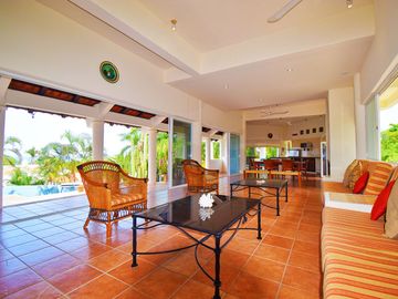 Villa con vista al mar y acceso a la playa - Huatulco