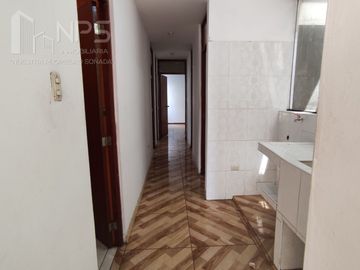 VENDO DEPARTAMENTO EN PUENTE PIEDRA