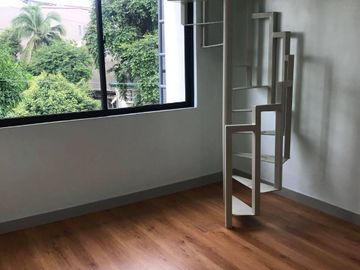 3 Storey Townhouse Unit Teacher's Village Quezon City UNIT 4