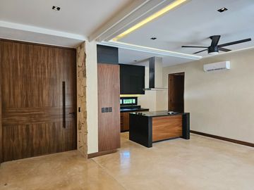 Casa Residencial de 3 recámaras en venta en Valenia Residencial