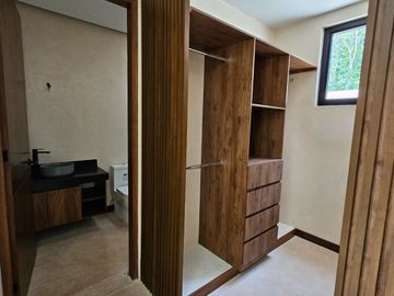 Casa Residencial de 3 recámaras en venta en Valenia Residencial