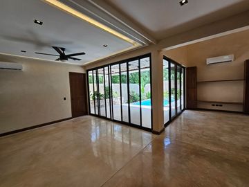 Casa Residencial de 3 recámaras en venta en Valenia Residencial