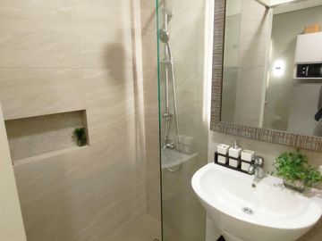 Brand New 1 Bedroom Condominium Unit near Tagaytay available thru Pag-IBIG Financing