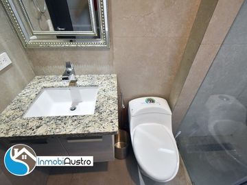 Av. Primero de Mayo, Venta de Departamento 03 Dormitorios