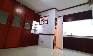🏠🌟 Prime Investment Opportunity! Dual Delight Houses in Brgy Rizal, Makati | 7 Bedroom Masterpiece (White) with 4 Floors, 3 Bedroom Oasis (Green) with