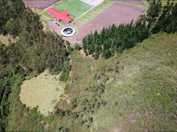 EN VENTA HACIENDA 60 HECTAREAS 20 MIN DEL AEROPUERTO DE QUITO
