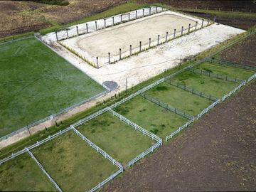 EN VENTA HACIENDA 60 HECTAREAS 20 MIN DEL AEROPUERTO DE QUITO