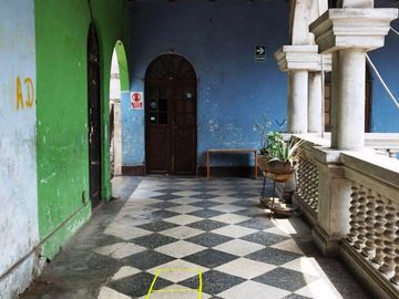 CENTRO HISTORICO VENDO CASONA ANTIGUA DE 1,553M2 EN $2,200,000 MIL DOLARES MUY NEGOCIABLES, JR. CAMANA CDRA.9 VISTA CALLE