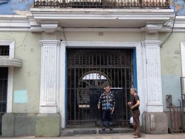 CENTRO HISTORICO VENDO CASONA ANTIGUA DE 1,553M2 EN $2,200,000 MIL DOLARES MUY NEGOCIABLES, JR. CAMANA CDRA.9 VISTA CALLE