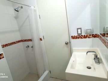 VENTA DE AMPLIO  DEPARTAMENTO EN CONDOMINIO EN LA MOLINA
