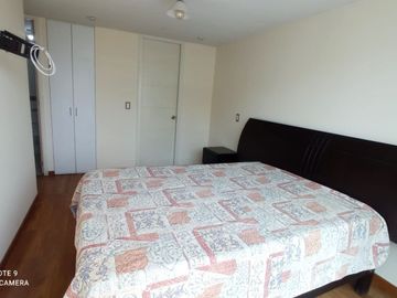 VENTA DE AMPLIO  DEPARTAMENTO EN CONDOMINIO EN LA MOLINA