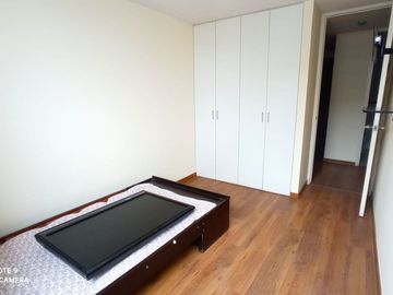 VENTA DE AMPLIO  DEPARTAMENTO EN CONDOMINIO EN LA MOLINA