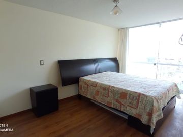 VENTA DE AMPLIO  DEPARTAMENTO EN CONDOMINIO EN LA MOLINA