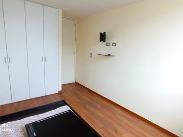 VENTA DE AMPLIO  DEPARTAMENTO EN CONDOMINIO EN LA MOLINA