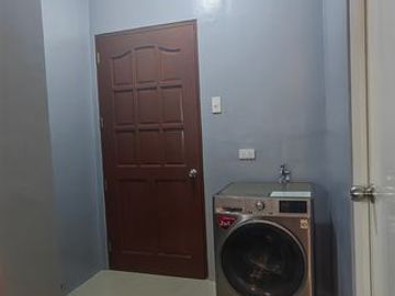 For Sale 1Bedroom Unit in Brentwood Condominuim Mactan,Lapu-Lapu City