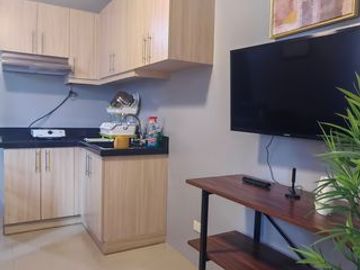 For Sale 1Bedroom Unit in Brentwood Condominuim Mactan,Lapu-Lapu City