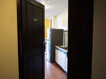 Convenient location condo for sale and rent in Nimman area, close to One Nimman,Maya shopping Mall,fully furnished ready to move in. From The Airport 