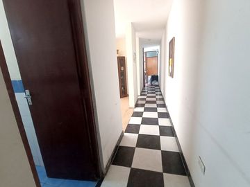 VENTA DE CASA - 2 PISOS MAS AIRES EN SURCO - URB. EL TOTORAL