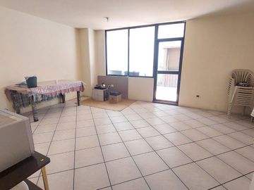 DEPARTAMENTO EN VENTA 184m2, 2 PARQUEDEROS SECTOR BATAN ALTO