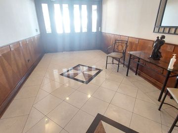 DEPARTAMENTO EN VENTA 184m2, 2 PARQUEDEROS SECTOR BATAN ALTO