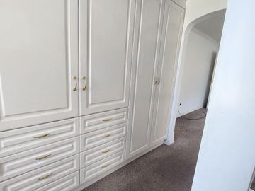 DEPARTAMENTO EN VENTA 184m2, 2 PARQUEDEROS SECTOR BATAN ALTO