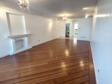 DEPARTAMENTO EN VENTA 184m2, 2 PARQUEDEROS SECTOR BATAN ALTO