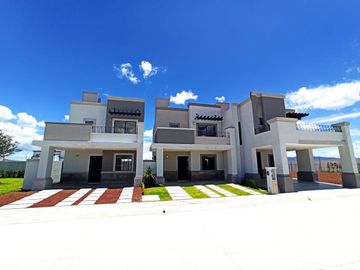 BELLISIMA CASA EN EXCLUSIVA ZONA AL SUR DE PACHUCA!!!!
