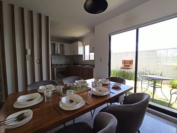 BELLISIMA CASA EN EXCLUSIVA ZONA AL SUR DE PACHUCA!!!!