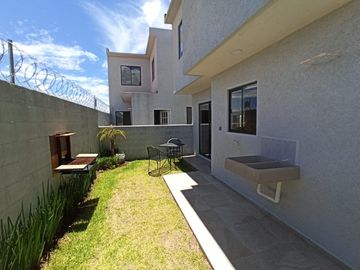 BELLISIMA CASA EN EXCLUSIVA ZONA AL SUR DE PACHUCA!!!!