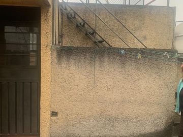 OPORTUNIDAD UNICA DE CASA EN MEZCALAPA RIO CHURUBUSCO CON POSESION