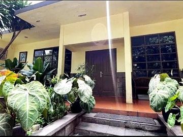 Rumah 2 Lt Depan Taman Dijual MURAH Di Pondok Indah Jaksel