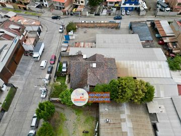 Amplia propiedad con vivienda y nave industrial de venta, Sector Cdla Católica