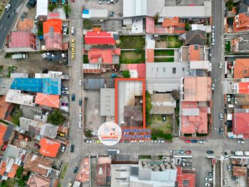 Amplia propiedad con vivienda y nave industrial de venta, Sector Cdla Católica