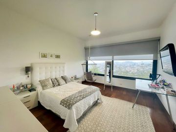 Venta impresionante residencia, a todo lujo. Casuarinas, Surco. la mejor zona de Surco. PARECE ESTRENO