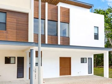 Casa en Venta de 3 recámaras, en Arbolada Cancún
