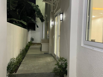 VTG - FOR SALE: 4 Bedroom House in Science Ville, Parañaque