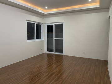 VTG - FOR SALE: 4 Bedroom House in Science Ville, Parañaque