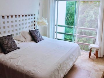 Penthouse con vista a la laguna, jacuzzi y terraza privada, en venta Cancún.