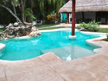Penthouse con vista a la laguna, jacuzzi y terraza privada, en venta Cancún.
