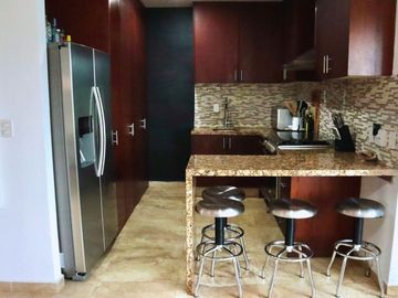 Penthouse con vista a la laguna, jacuzzi y terraza privada, en venta Cancún.
