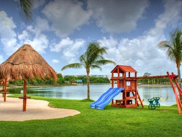 Penthouse con vista a la laguna, jacuzzi y terraza privada, en venta Cancún.