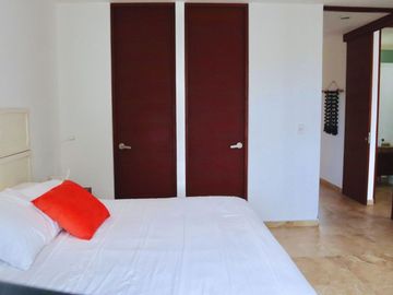 Penthouse con vista a la laguna, jacuzzi y terraza privada, en venta Cancún.