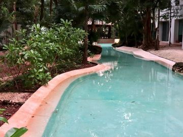 Penthouse con vista a la laguna, jacuzzi y terraza privada, en venta Cancún.