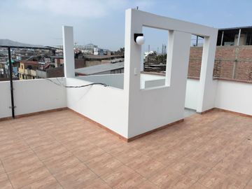 Casa 5 Pisos Urb. Los Jardines de San Juan. San Juan de Lurigancho