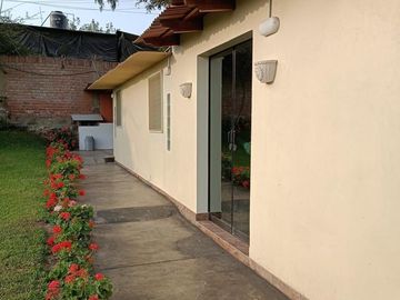 EN VENTA BONITA CASA DE CAMPO CON GRAN ÁREA EN PACHACAMAC