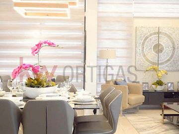 Modern Luxury Townhouse for Sale in Quezon City