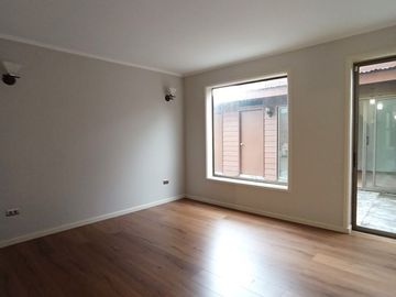 Bosque Sur, Casa de esquina 140MT2 $ 229.000----.