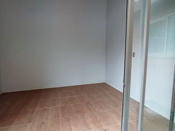 Bosque Sur, Casa de esquina 140MT2 $ 229.000----.
